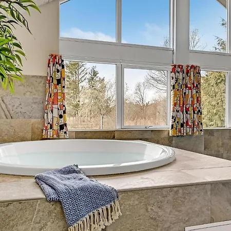 Ferienhaus Gorgeous In With Sauna *